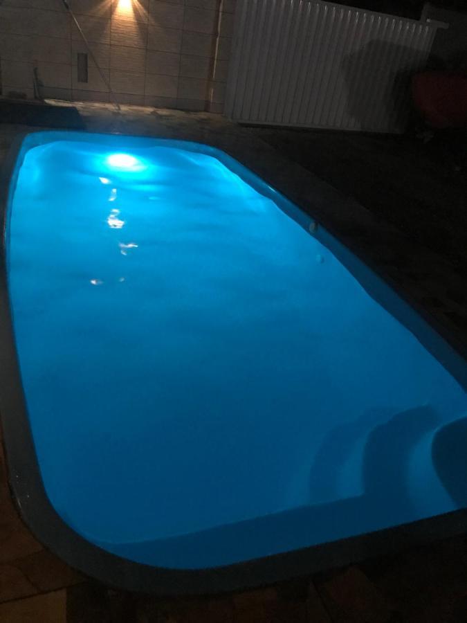 Casa Nova Com Piscina Proxima A Praia E Menos De 3Km Do Centro De Ubatuba Exterior photo
